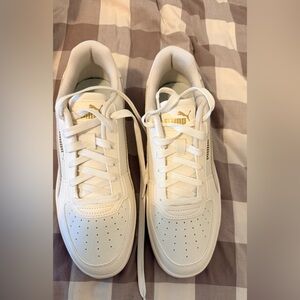 NIB Puma Puma Caven 2.0 Suede warmwhite-frosted ivory, gold accent. Size men 9.5